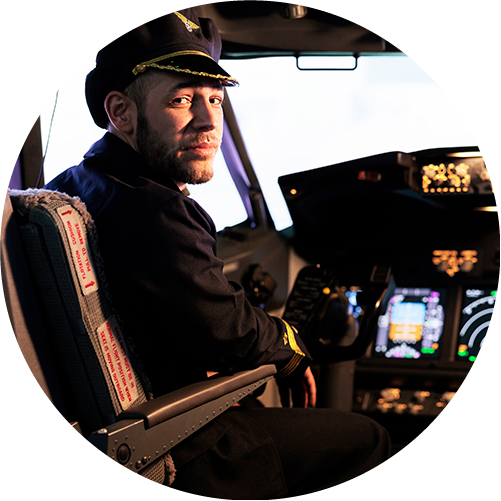 Flugzeugführer im Cockpit